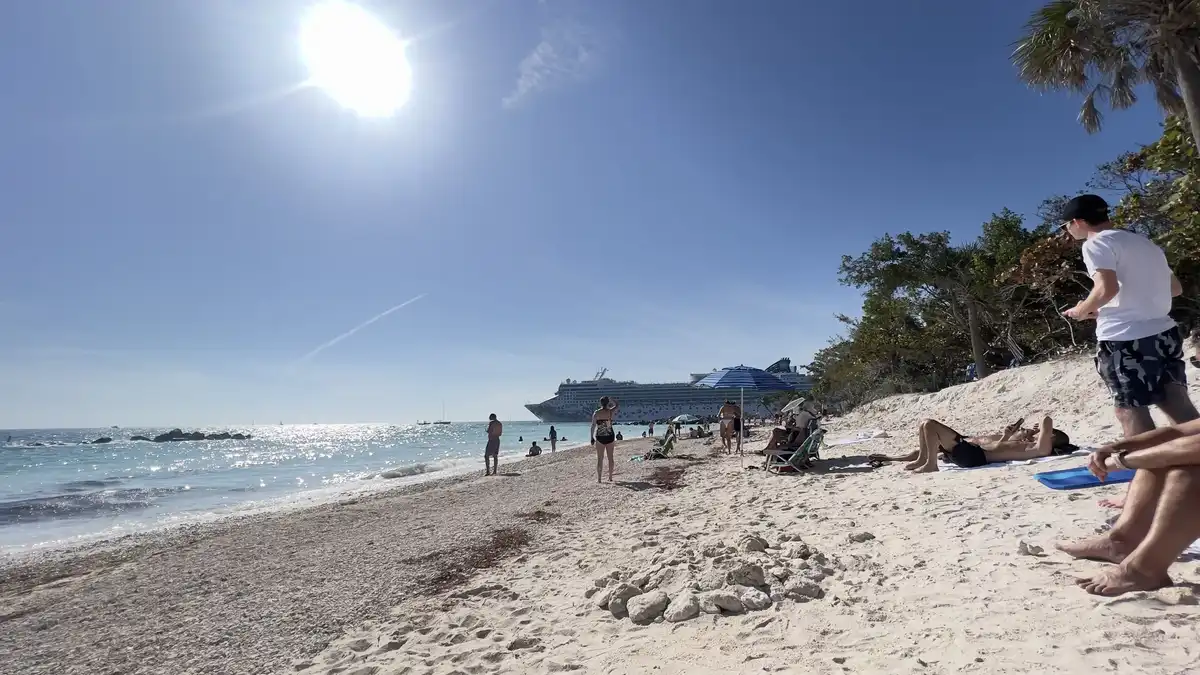 Fort Zachary Taylor beach with cruise ship in the distance